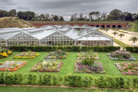 Le Jardín Botánico de Girardot: Un havre de paix verdoyant et une symphonie florale !