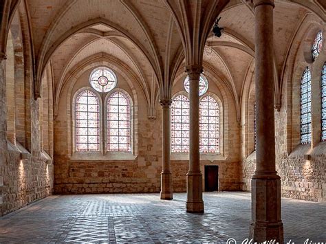 Le Phare de Domaine de la Pagode, Un Témoin Silencieux de l'Histoire et un Bastion Romantique !